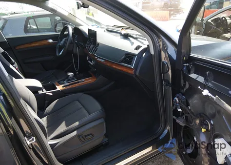 2021 Audi Q5 Premium Plus 45 Tfsi Quattro S Tronic z USA, uszkodzony, nr VIN WA1BAAFY4M2065057